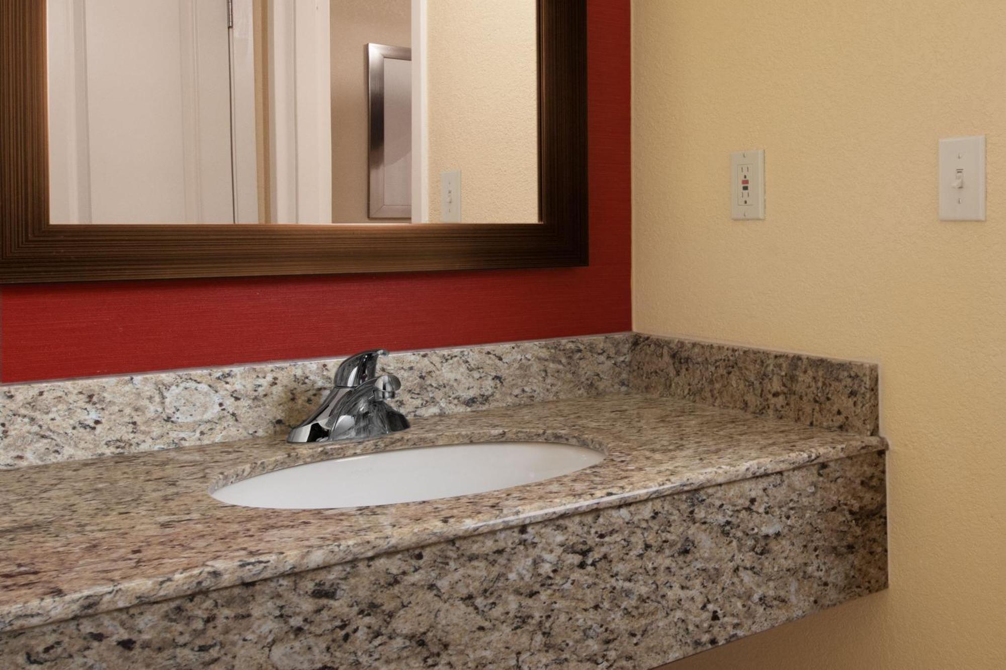 Courtyard By Marriott Dallas Plano In Legacy Park Luaran gambar