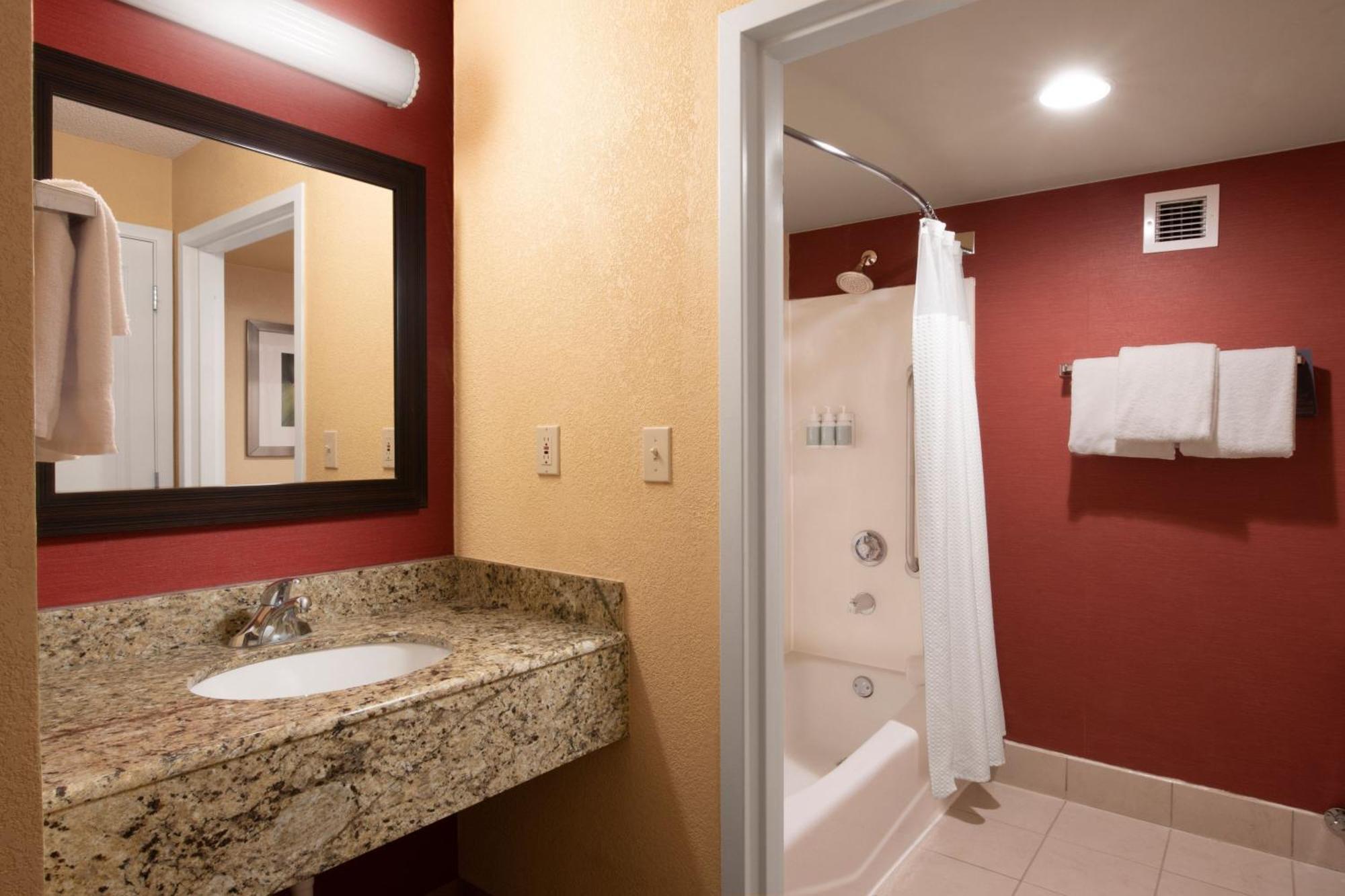 Courtyard By Marriott Dallas Plano In Legacy Park Luaran gambar